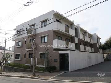 ライフフィールドハイム高槻四番館の外観（北東側から）