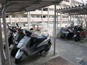 バイク置場
