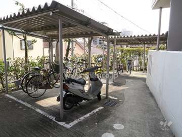 バイク置き場