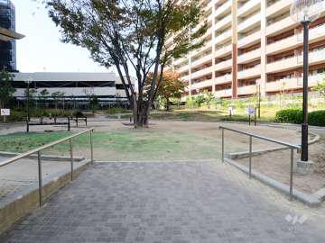 敷地に隣接する公園