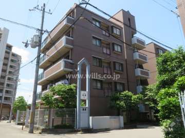 レールシティ高槻2番館の外観（南東側から）