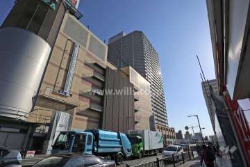 ローレルスクエア高槻ウエストタワーA棟の遠景