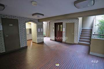 エントランスホール