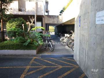 敷地内自転車置場