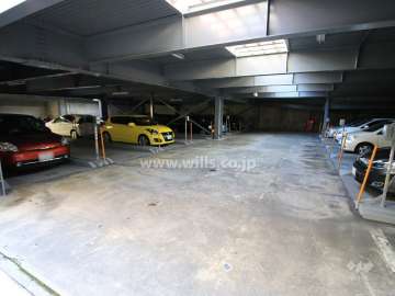 敷地内駐車場（屋内機械式）