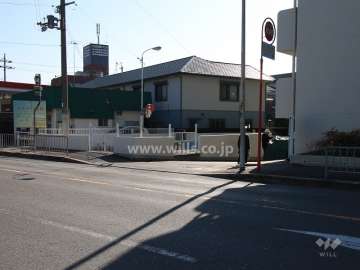 駐車場出入り口