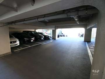 敷地内駐車場（屋内平面式）