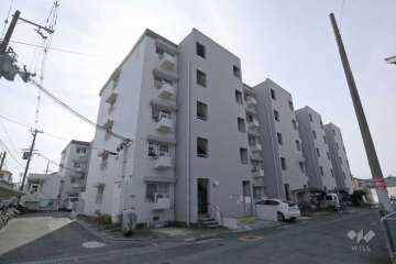 高槻ファミリーハイツA棟の外観(北東側から)