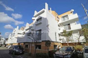 高槻阿武山一番街107号棟の外観(南側から)