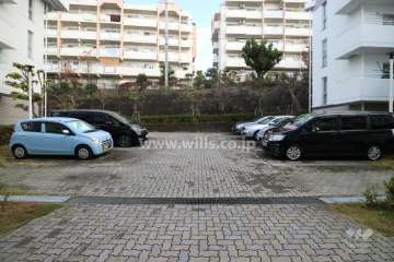 敷地内駐車場（屋外平面式）