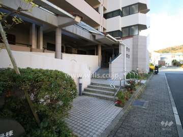 エントランスアプローチ