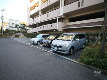 敷地内駐車場（屋外平面式）