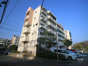 高槻阿武山二番街203号棟の外観（北東側から）