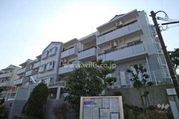 高槻阿武山二番街Ｅ01号棟の外観(南東側から)