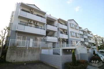 高槻阿武山二番街Ｅ01号棟の外観(北東側から)