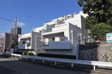 高槻広智寺ハイツの外観(南東側から)