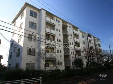 高槻塚原台ハイツ1号棟外観（北東側から）