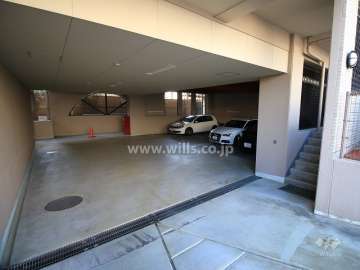 敷地内駐車場（屋内平面式）