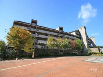 阪急ヒルズコート高槻6番館外観（北東側から）