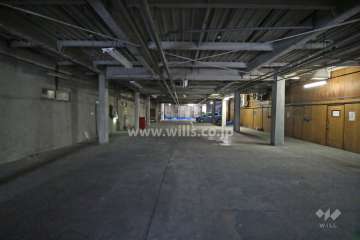 敷地内駐車場（屋内平面式）