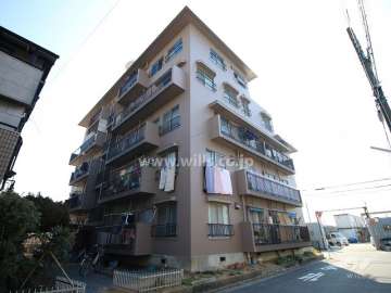 柱本グリーンハイツの外観（北西側から）