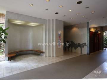 エントランスホール