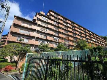 朝日プラザ高槻ウエストヒルズB棟