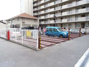 敷地内駐車場（屋外機械式）