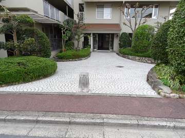 エントランスアプローチ