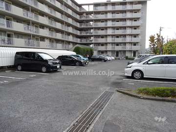 敷地内駐車場（屋外平面式）