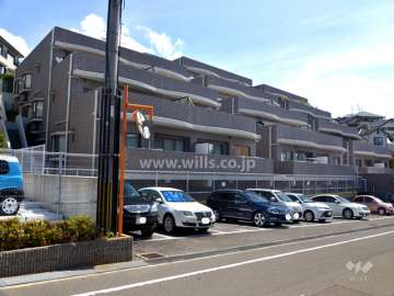 藤和ライブタウン高槻の外観　（南西側から）