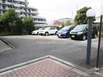 敷地内駐車場（屋外平面式）