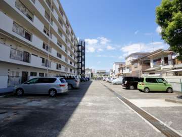 敷地内駐車場（屋外平面式）