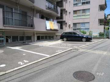 敷地内駐車場