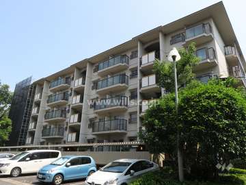 サンハイツ高槻5号館の外観（北西側から）