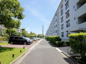 敷地内駐車場（屋外平面式）