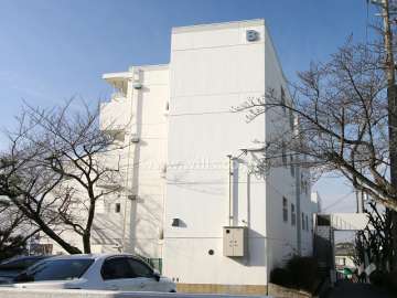 高槻グリーンハイツB棟の外観（東側から）