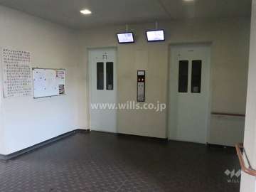 エレベーター（モニター付き）