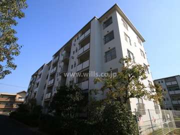 高槻塚原台ハイツ2号棟の外観（北西側から）