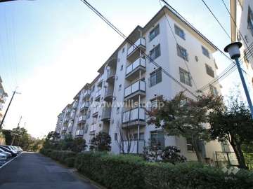 高槻塚原台ハイツ8号棟外観（北西側から）