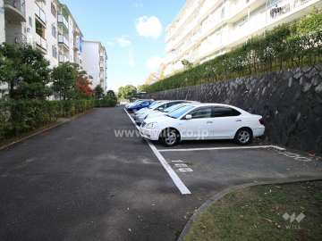 敷地内駐車場（屋外平面式）