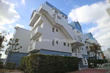 高槻阿武山一番街104号棟の外観(南東側から)