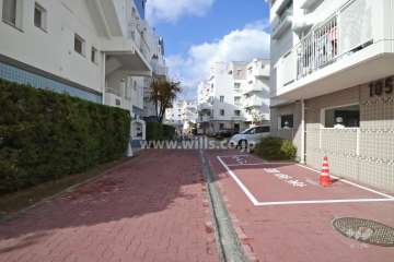 敷地北東側の前面道路