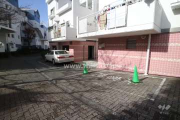 来客者用駐車場