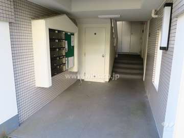 エントランスホール（共用ポスト）