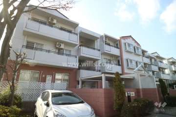 高槻阿武山二番街Ｅ02号棟の外観(南東側から)