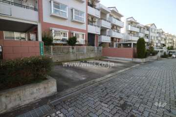 敷地内駐車場(屋外平面式)