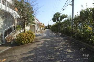 敷地南西側の前面道路