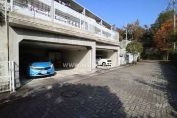 敷地内駐車場（屋内平面式）