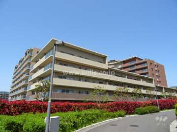 ア・デイ彩都C棟ガーデンレジデンスの外観（南東側から）